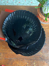 Load image into Gallery viewer, 2 grote schelpenborden