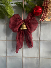 Load image into Gallery viewer, Bow ornament