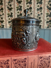 Load image into Gallery viewer, Verzilverd opbergdoosje.