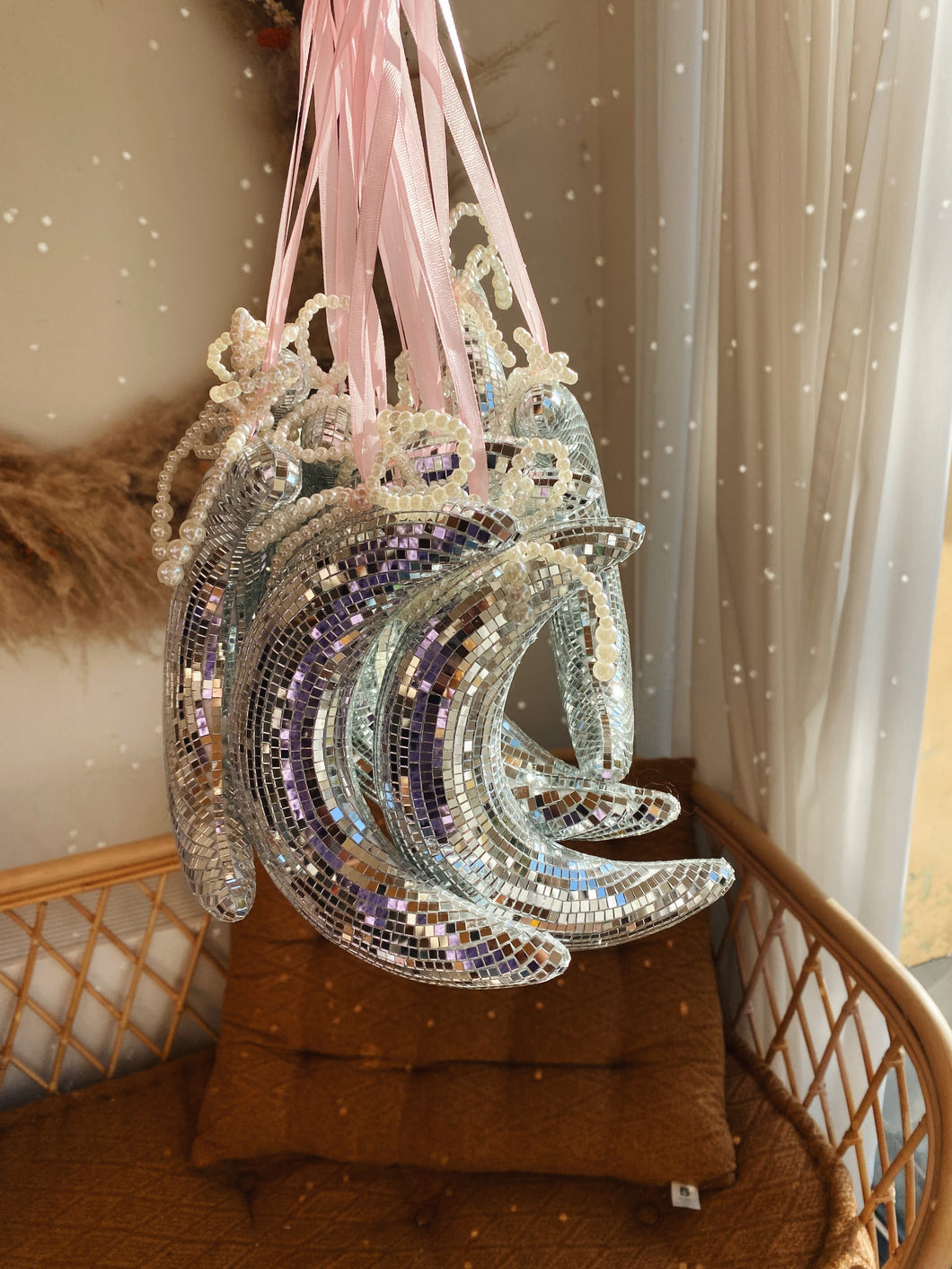 Disco Moon Pearl