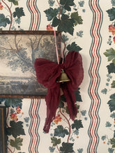 Load image into Gallery viewer, Bow ornament