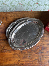 Load image into Gallery viewer, Metalen dienbladen