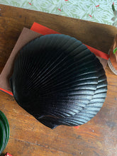 Load image into Gallery viewer, 2 grote schelpenborden