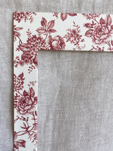 Load image into Gallery viewer, Bobbin Passe-partout A3