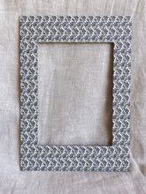 Load image into Gallery viewer, Bobbin Passe-partout A4