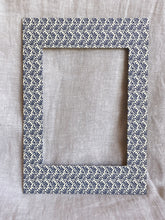 Load image into Gallery viewer, Bobbin Passe-partout A3
