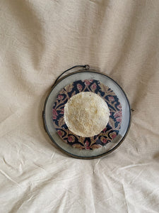 Vintage Moon Round - Black/Red