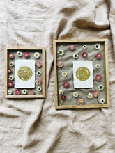 Load image into Gallery viewer, Flower Moon Chantal - Big