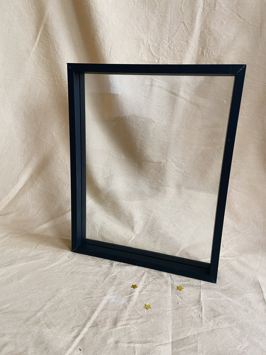 Big floating frame (Black)