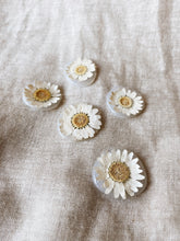 Load image into Gallery viewer, Wax Seal Daisy