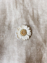 Load image into Gallery viewer, Wax Seal Daisy