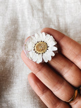 Load image into Gallery viewer, Wax Seal Daisy