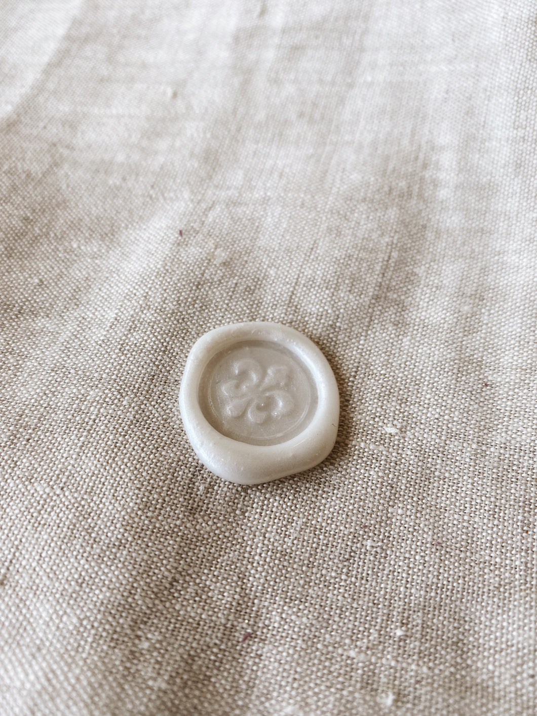 Wax Seal French Lily White