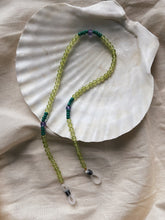 Load image into Gallery viewer, Green Coloured Jade and Amethyst Cord