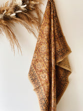 Load image into Gallery viewer, Indian cloth #3