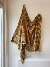 Load image into Gallery viewer, Big Indian cloth 11