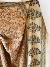 Load image into Gallery viewer, Big Indian cloth 11