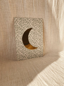 Moon card - Leaf Green