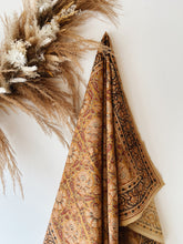 Load image into Gallery viewer, Indian cloth #3