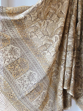 Load image into Gallery viewer, Big Indian cloth 6